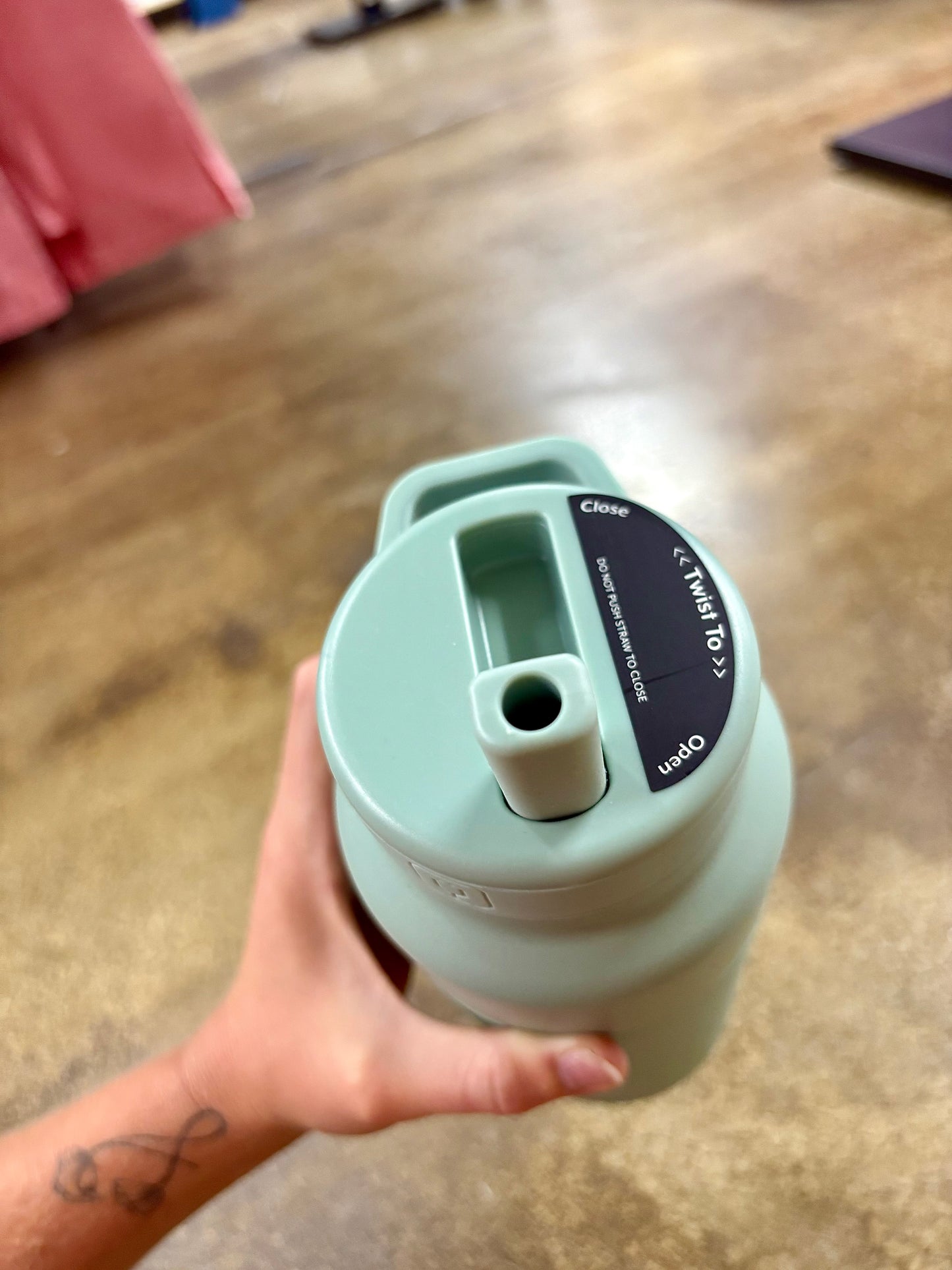 Rotera Touch Free Water Bottle w/ Twistsip Touch Free Straw | 35oz