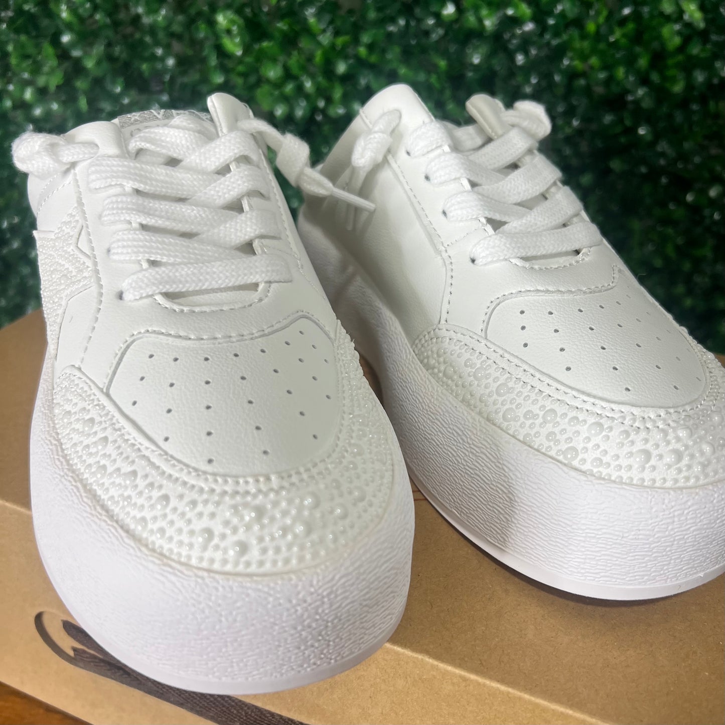 Varsity Vogue Vintage Havana