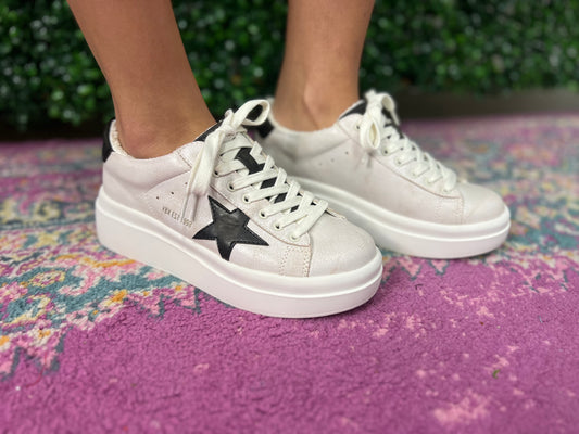 Daisy Daze Sneakers