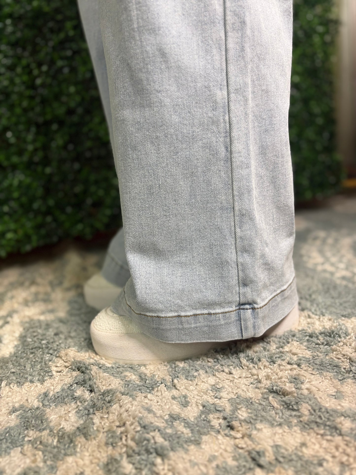 Retro wide criss-cross mild destroy Jean