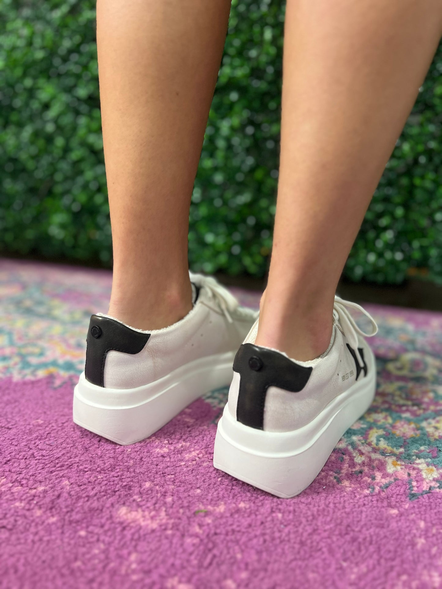 Daisy Daze Sneakers