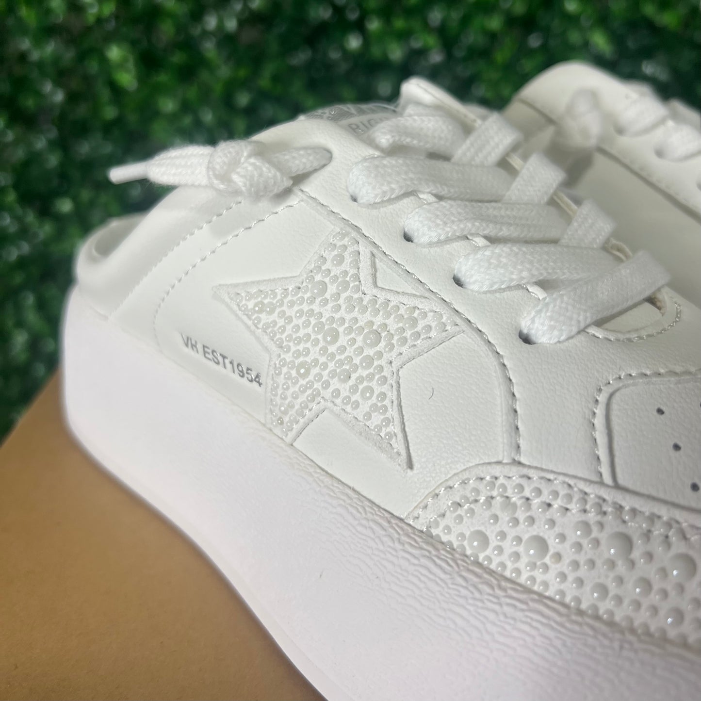 Varsity Vogue Vintage Havana