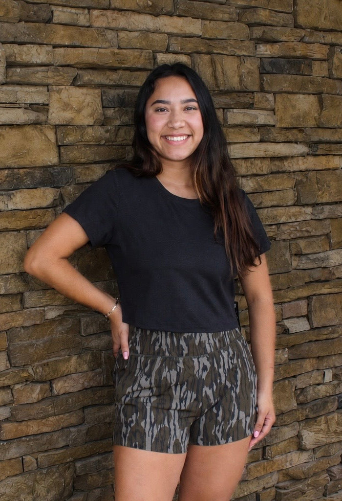Women 2.5” Mossy Oak Bottomland Camo Shorts