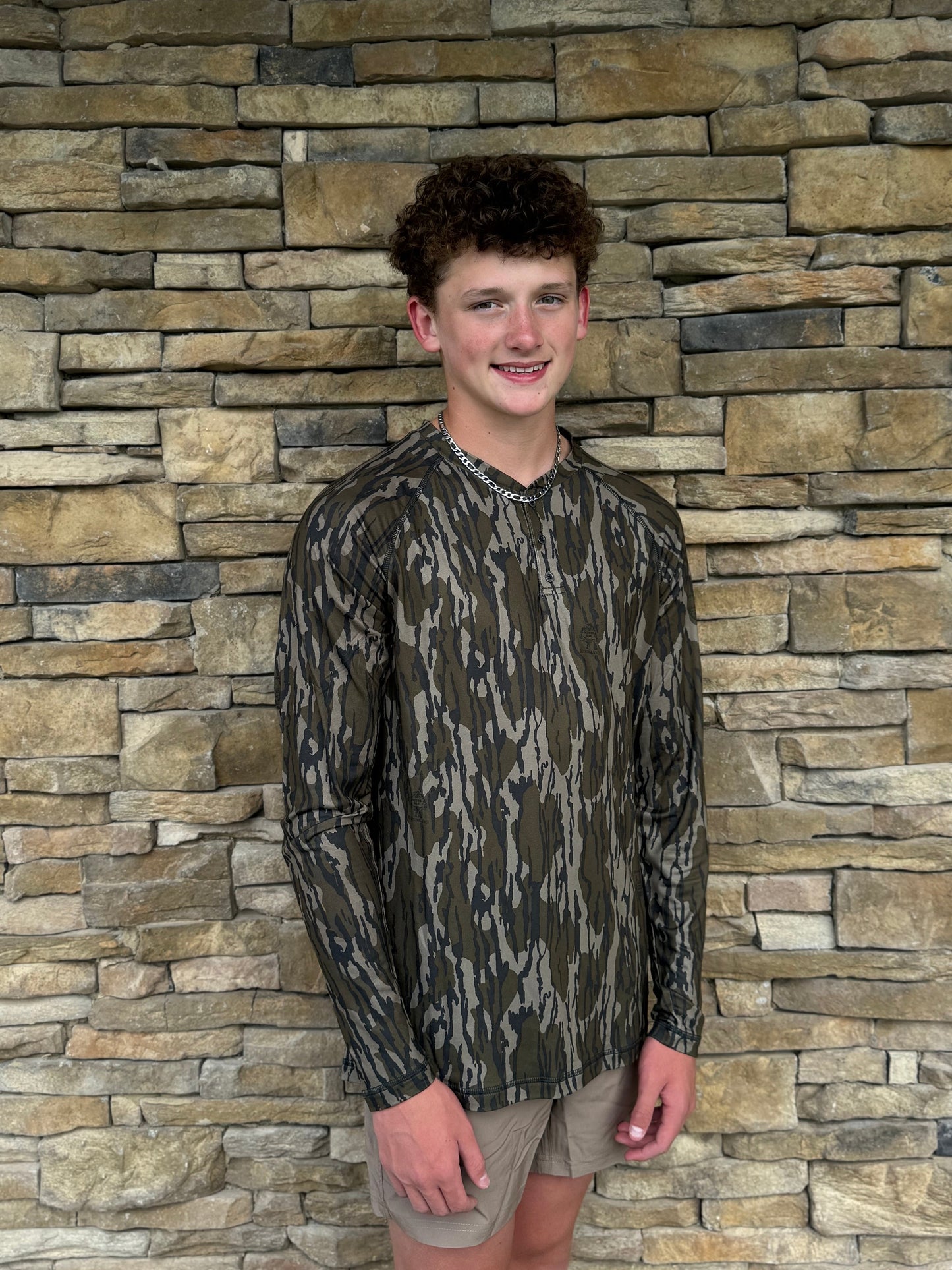 3 Button Henley Mossy Oak Bottomland Camo