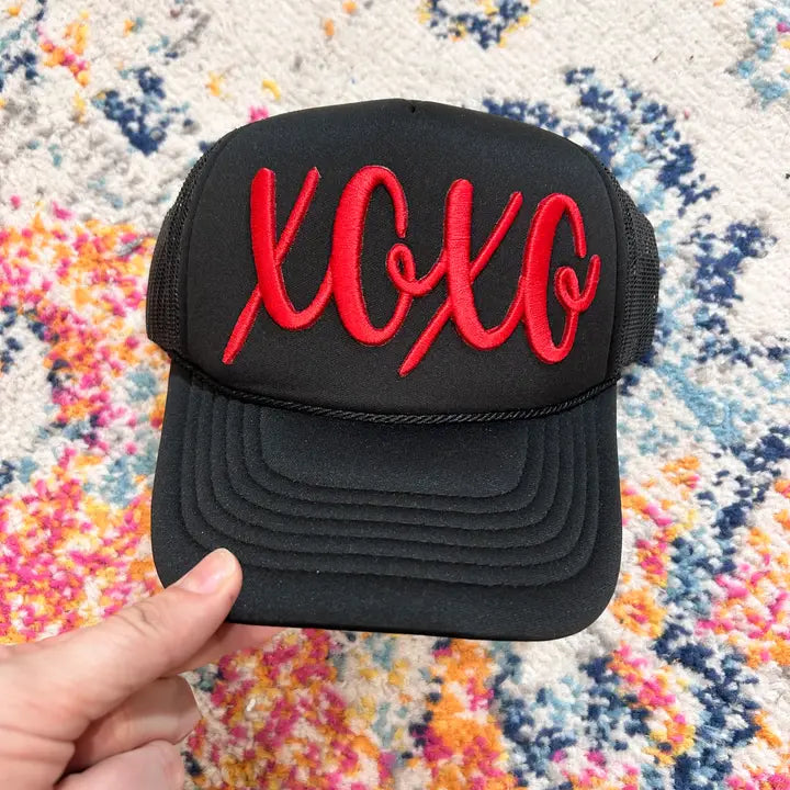 Xoxo puff trucker hat