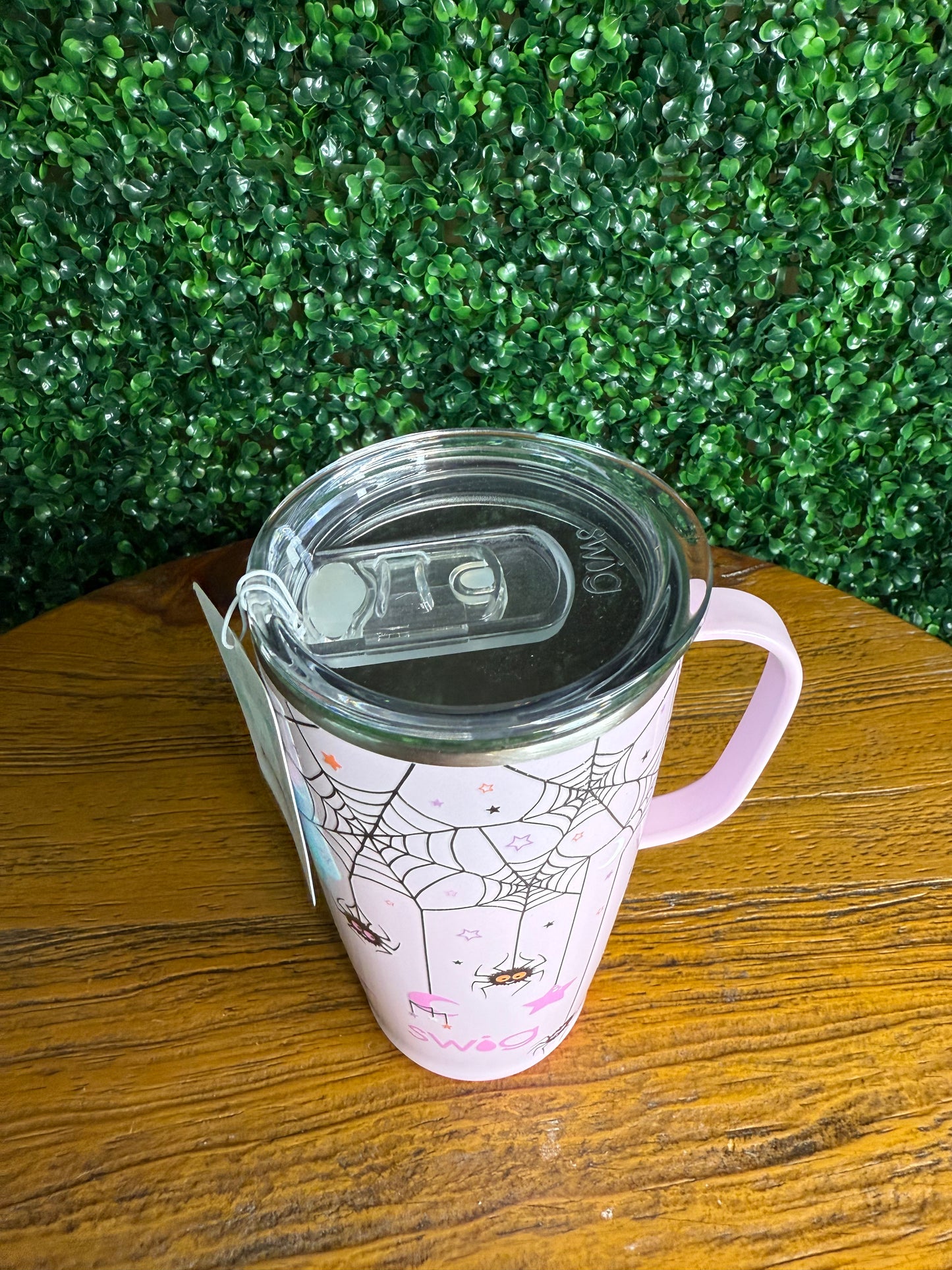 Swig Spider 22oz tumbler