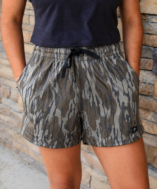 Women’s Cloudsoft Mossy Oak Bottomland Camo Shorts